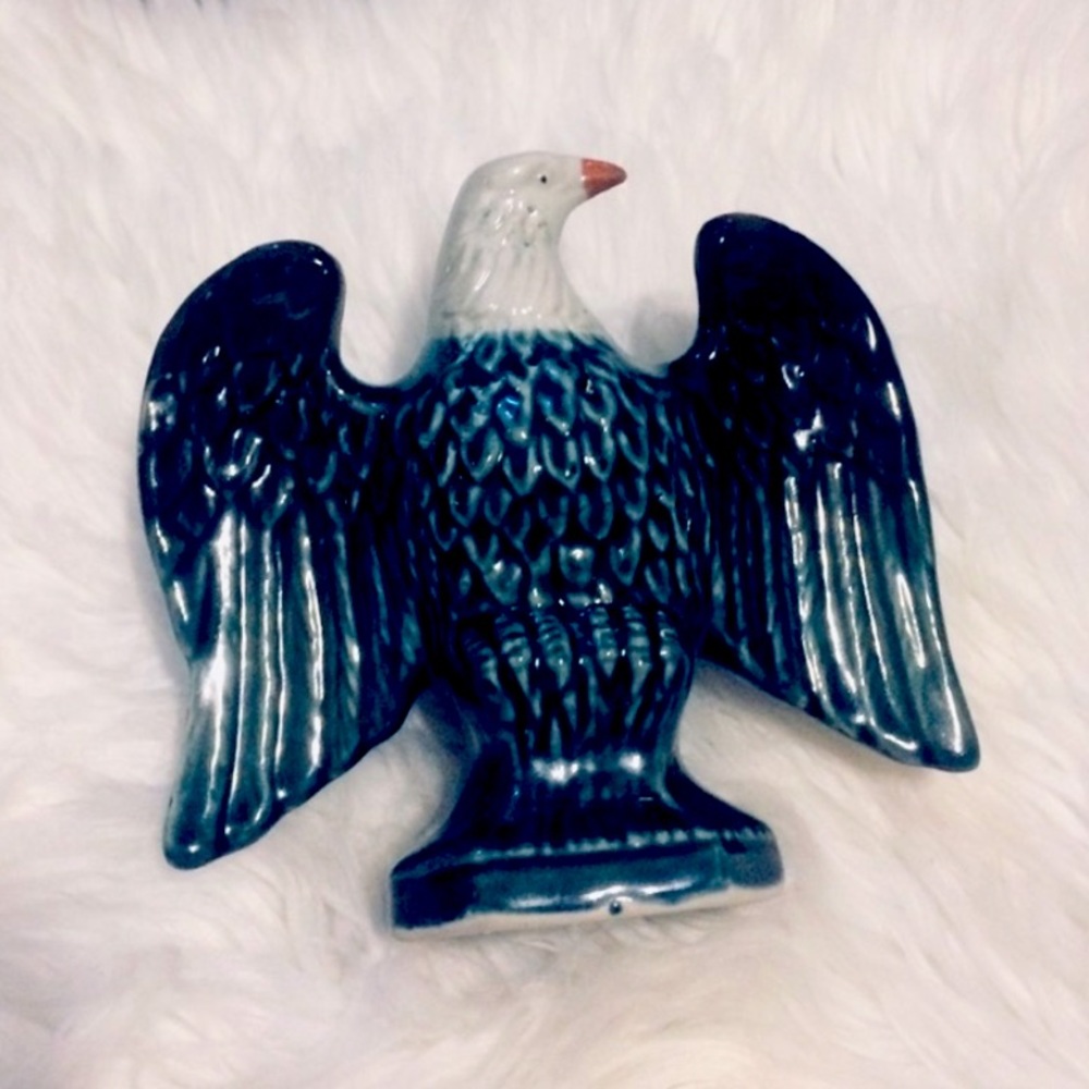 Vintage Eagle Statue Collector’s Figure